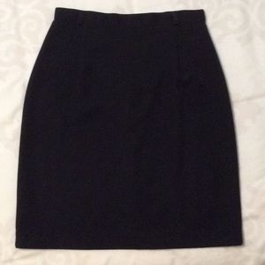 Black lined knee length skirt
